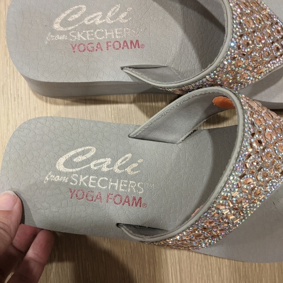 Sketchers platform flip flops - Picture 10 of 12